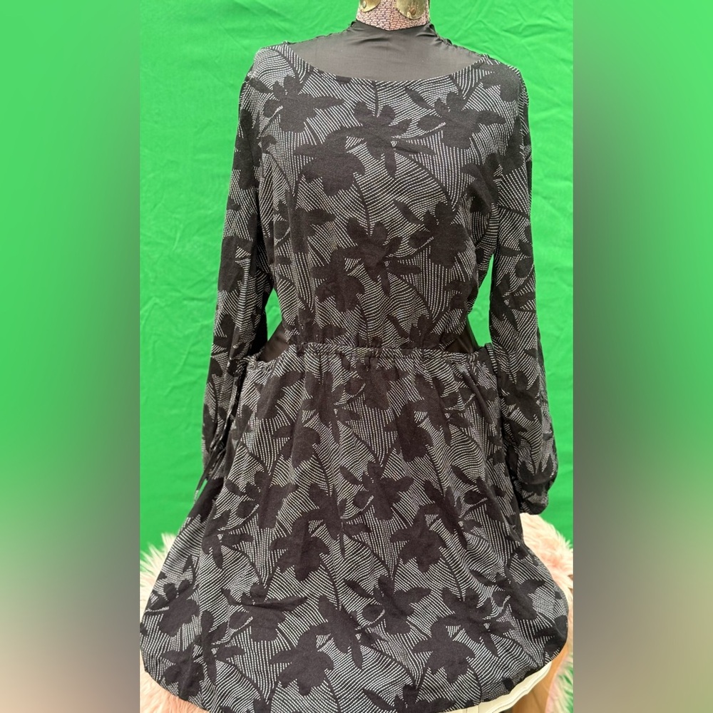 NWT Universal Thread Balloon Sleeve Cut-Out Mini Dress Size L